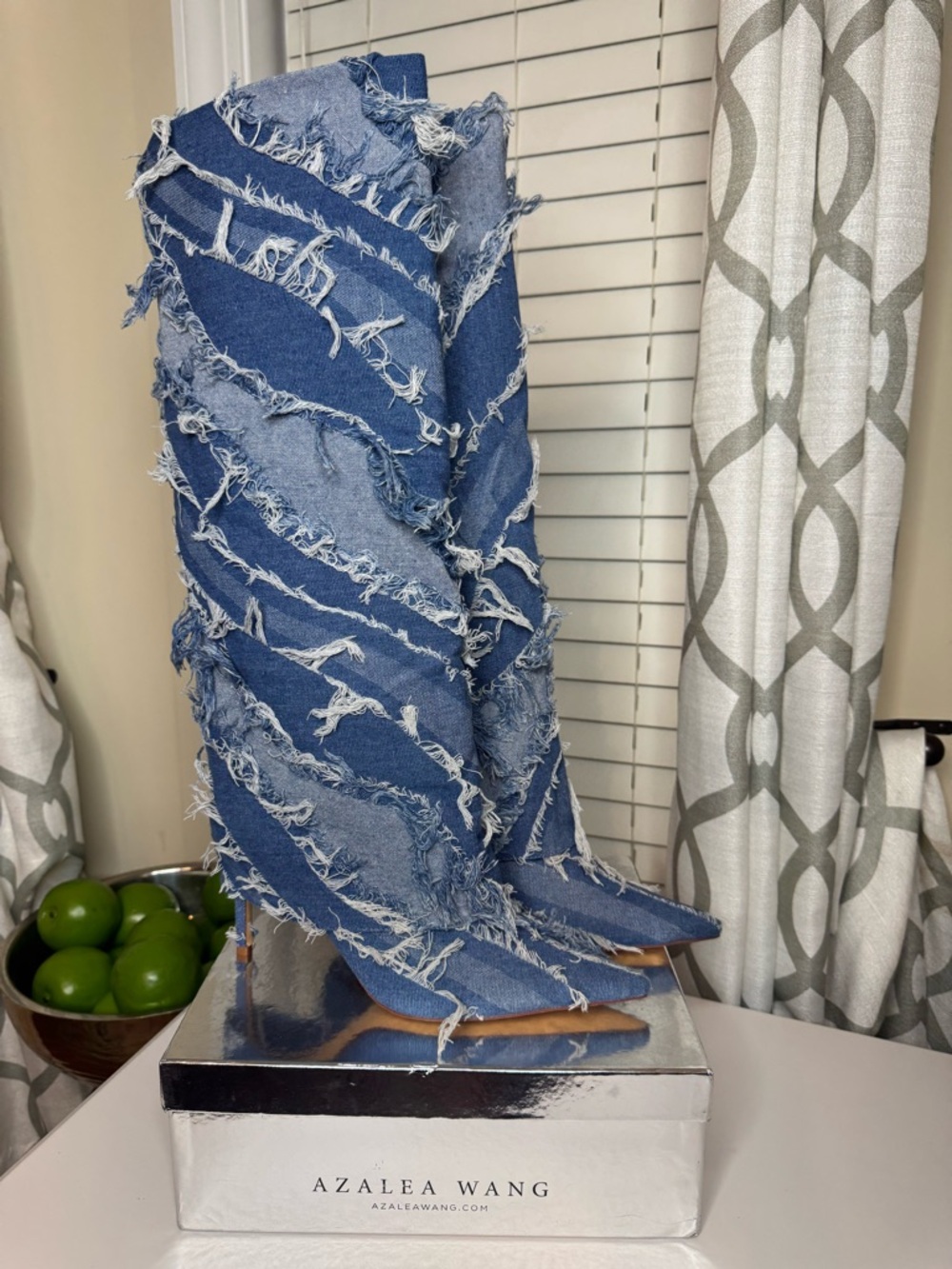 Azalea Wang Women's Distressed Blue Denim Jeans Boots *New in Box!*